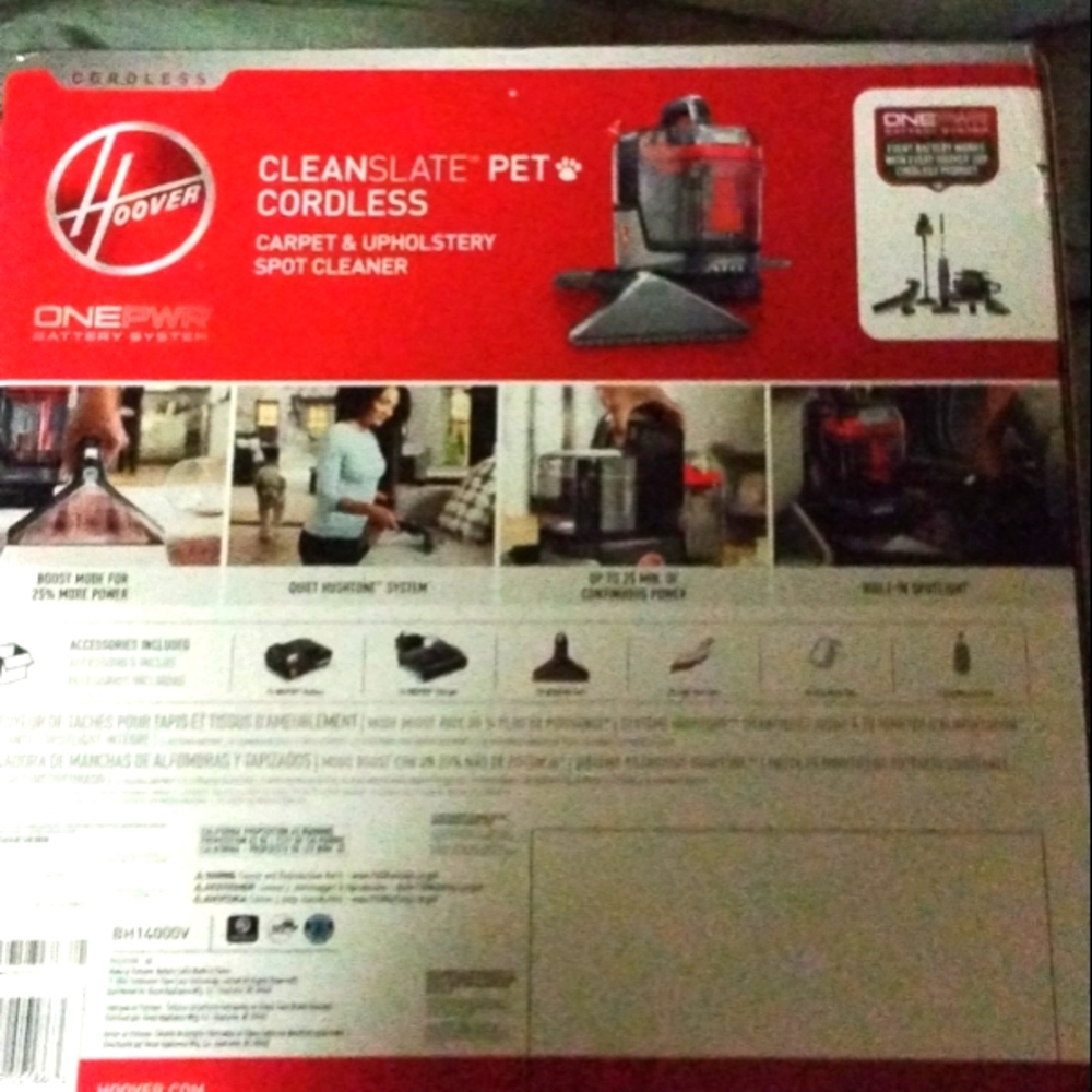 Cordless stain removal vacuum
